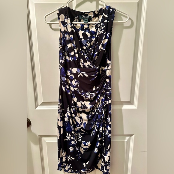 EUC  Lauren by Ralf  Lauren Floral dress Wrap Sleeveless V Neck Size 2 Ruched - Picture 3 of 10